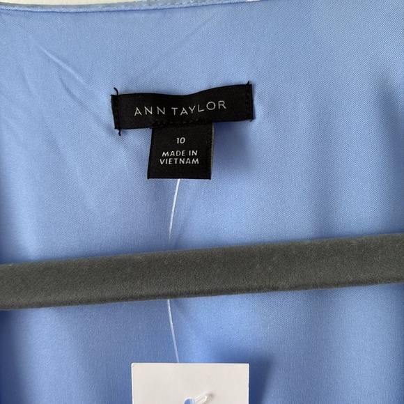 Ann Taylor Blue Floral Wrap Midi Dress 10 - Picture 7 of 10